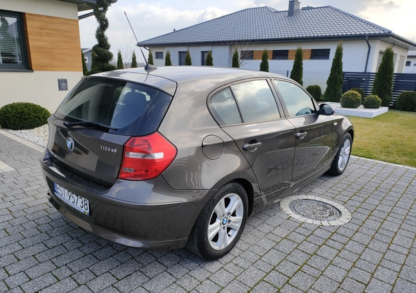 BMW Seria 1 cena 16800 przebieg: 248000, rok produkcji 2009 z Sieradz małe 172